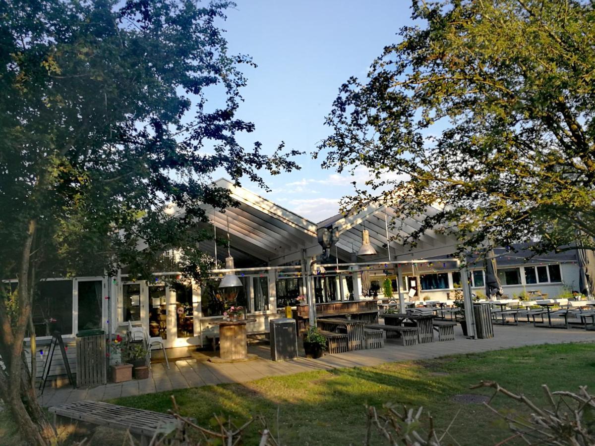 Room In A Danish Cottage With Garden View, 10 Min To Cph Gentofte Exterior foto