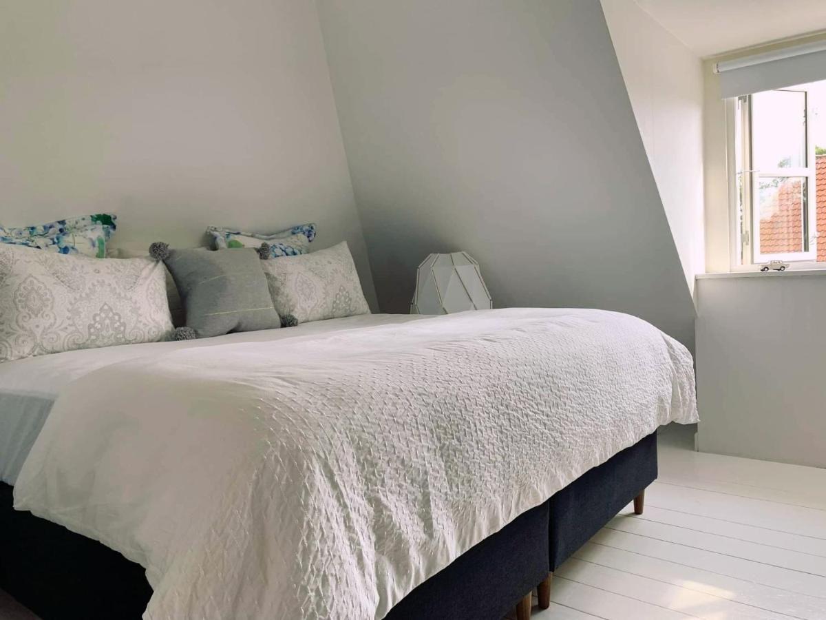 Room In A Danish Cottage With Garden View, 10 Min To Cph Gentofte Exterior foto